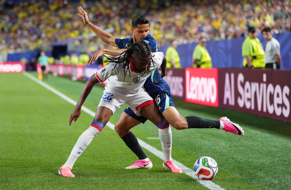 Brasil goleó 3-0 a Haití y alcanzó la cima del Grupo C
