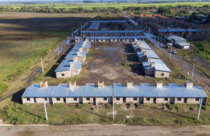 La construcción de 182 viviendas en Bella Vista avanza y fortalece el acceso a la casa propia