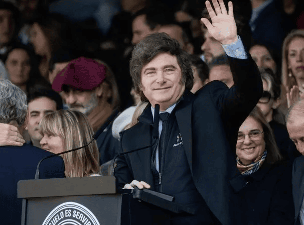 Milei reafirmó su compromiso de eliminar las retenciones y aseguró que el campo será un motor del crecimiento